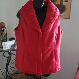 Travel Smith Beautiful Vibrant Red Puffer Vest Size M